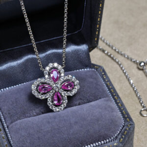 The Hidden Features of Jewelry Boxes Most People Overlook 1 Clover Necklace, 4 leaf pendant. Clover jewelry, elegant clover pendant_Jewelry Advent Calendar